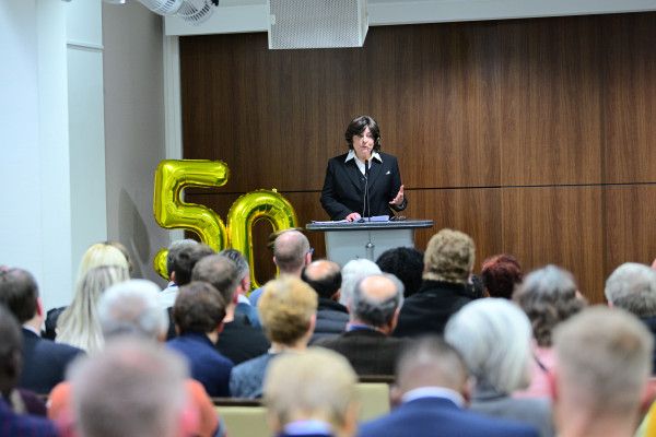 1738232263679B51C77B7EA1738232263679B51C77B7EB Scientology celebra 50 años en la capital de Europa y 15 años en Boulevard de Waterloo